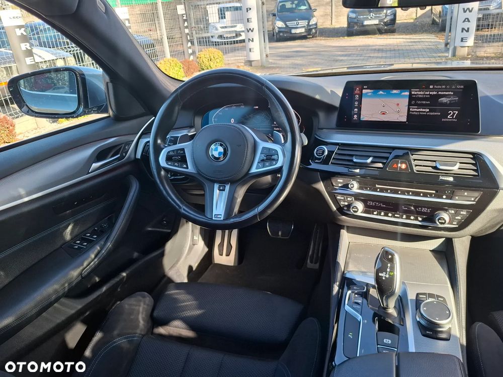 BMW Seria 5 520d xDrive M Sport Edition - 17