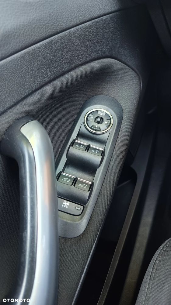 Ford Mondeo - 14
