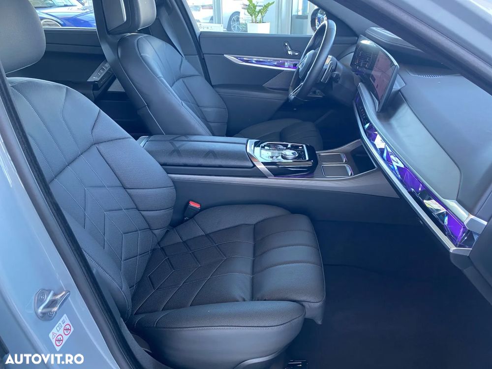 BMW Seria 7 740d xDrive - 14