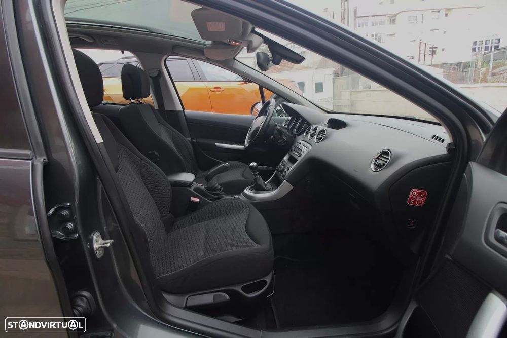 Peugeot 308 SW 1.6 HDi Premium CVM6 - 26