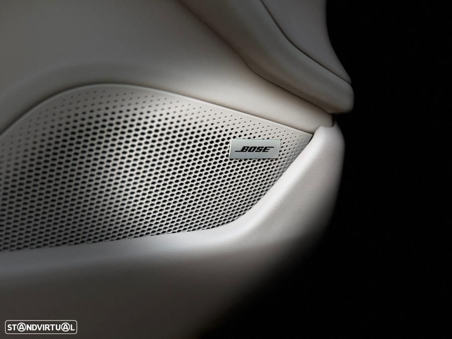 Porsche Taycan 4S - 32