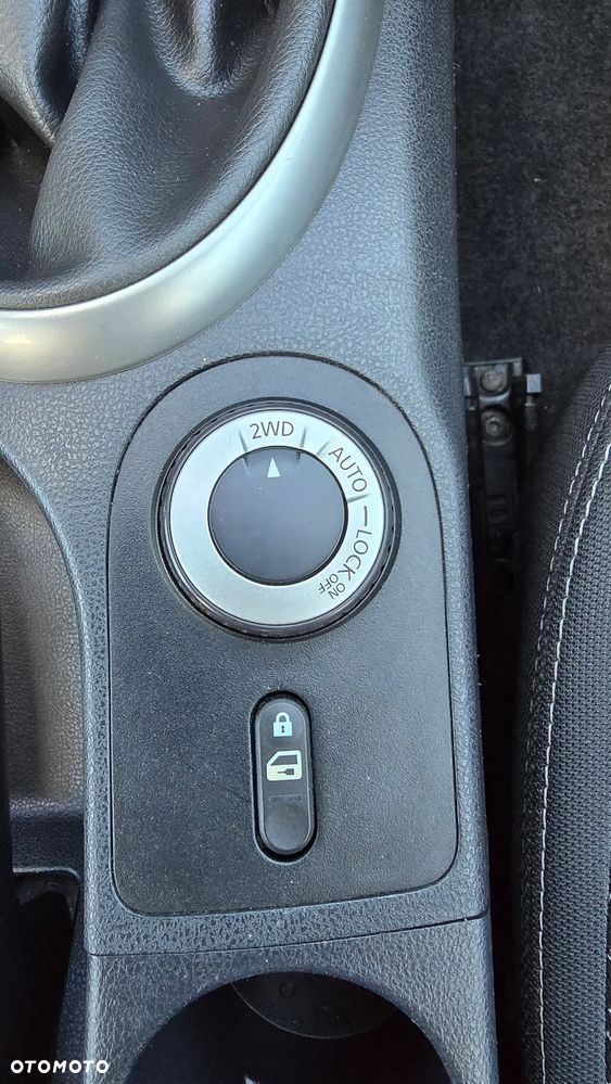 Nissan Qashqai 2.0 4x4 Tekna Premium - 25