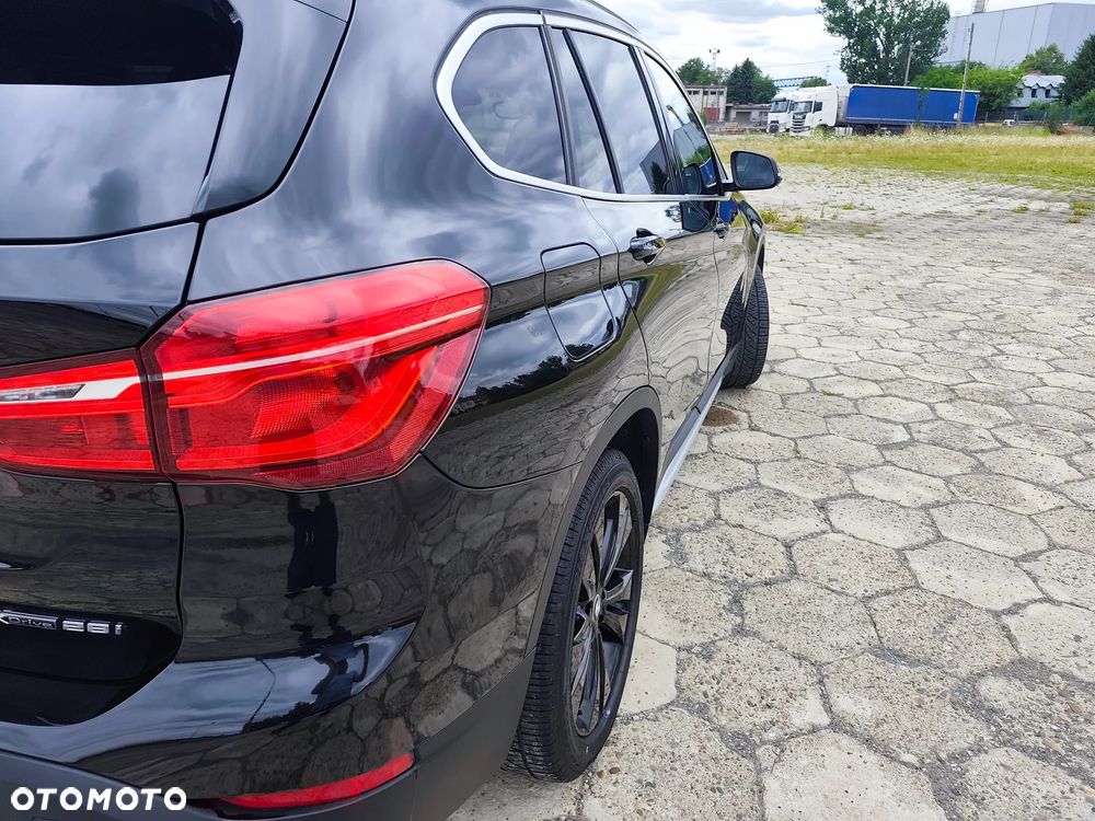 BMW X1 xDrive28i xLine - 5