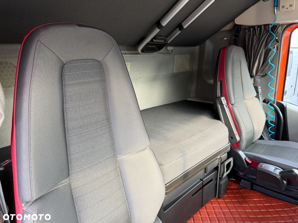 Volvo FH 500 / HYDRAULIKA DWUOBWODOWA / 848 070 KM PRZEBIEGU / GLOBETROTTER / EURO 6 / LODÓWKA / DŁUGA RAMA / DOSTĘPNE 3 SZTUKI !! - 37