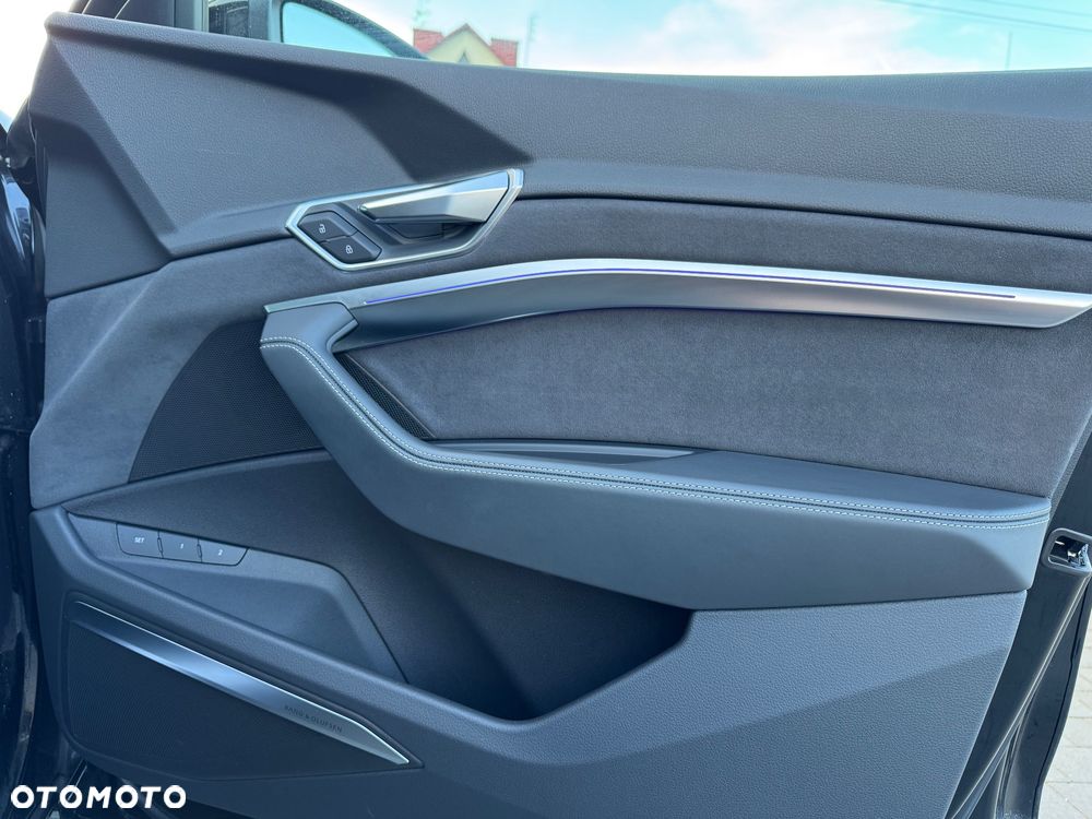 Audi e-tron S Quattro - 21