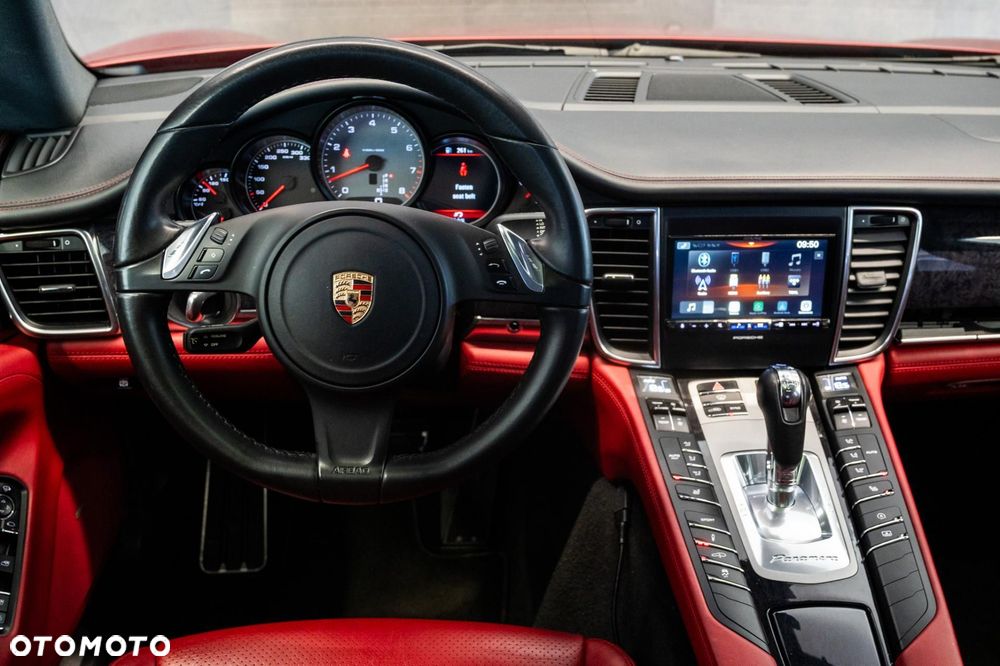 Porsche Panamera - 12
