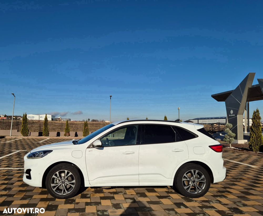 Ford Kuga 2.5 Duratec PHEV ST-LINE X - 3