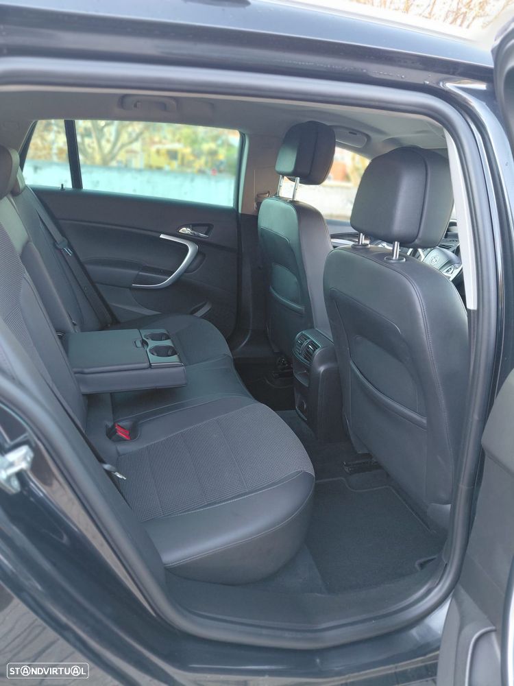 Opel Insignia Sports Tourer 2.0 CDTi Cosmo S/S - 24