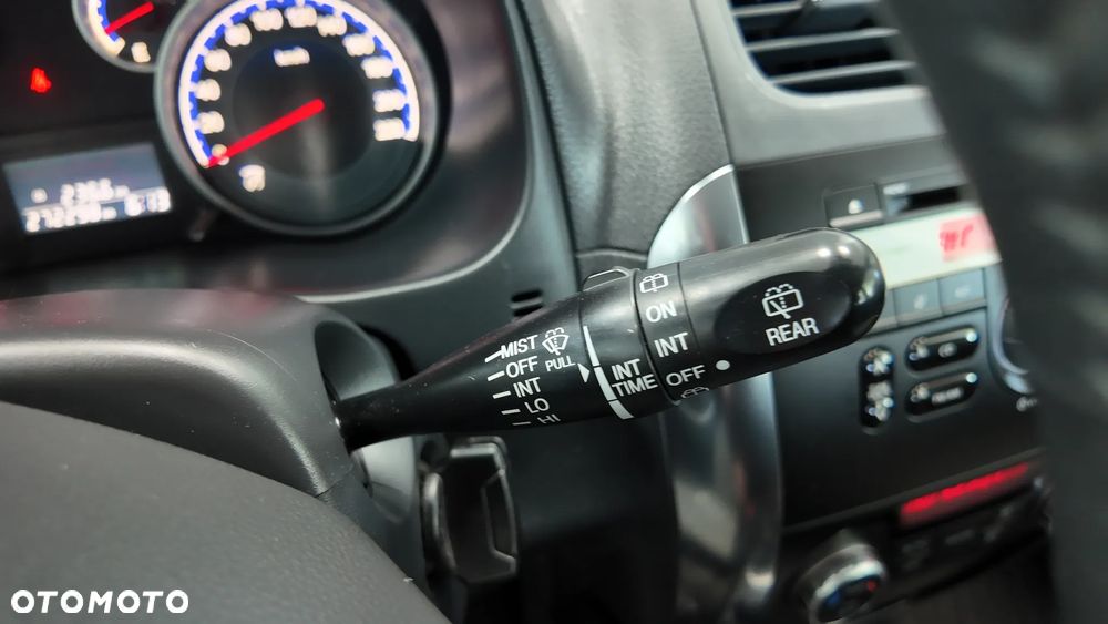 Suzuki SX4 1.6 Premium - 28