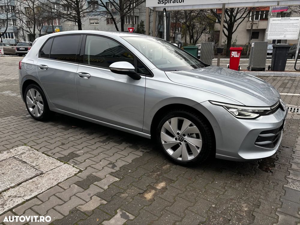 Volkswagen Golf 1.5 eTSI DSG MHEV Life - 4