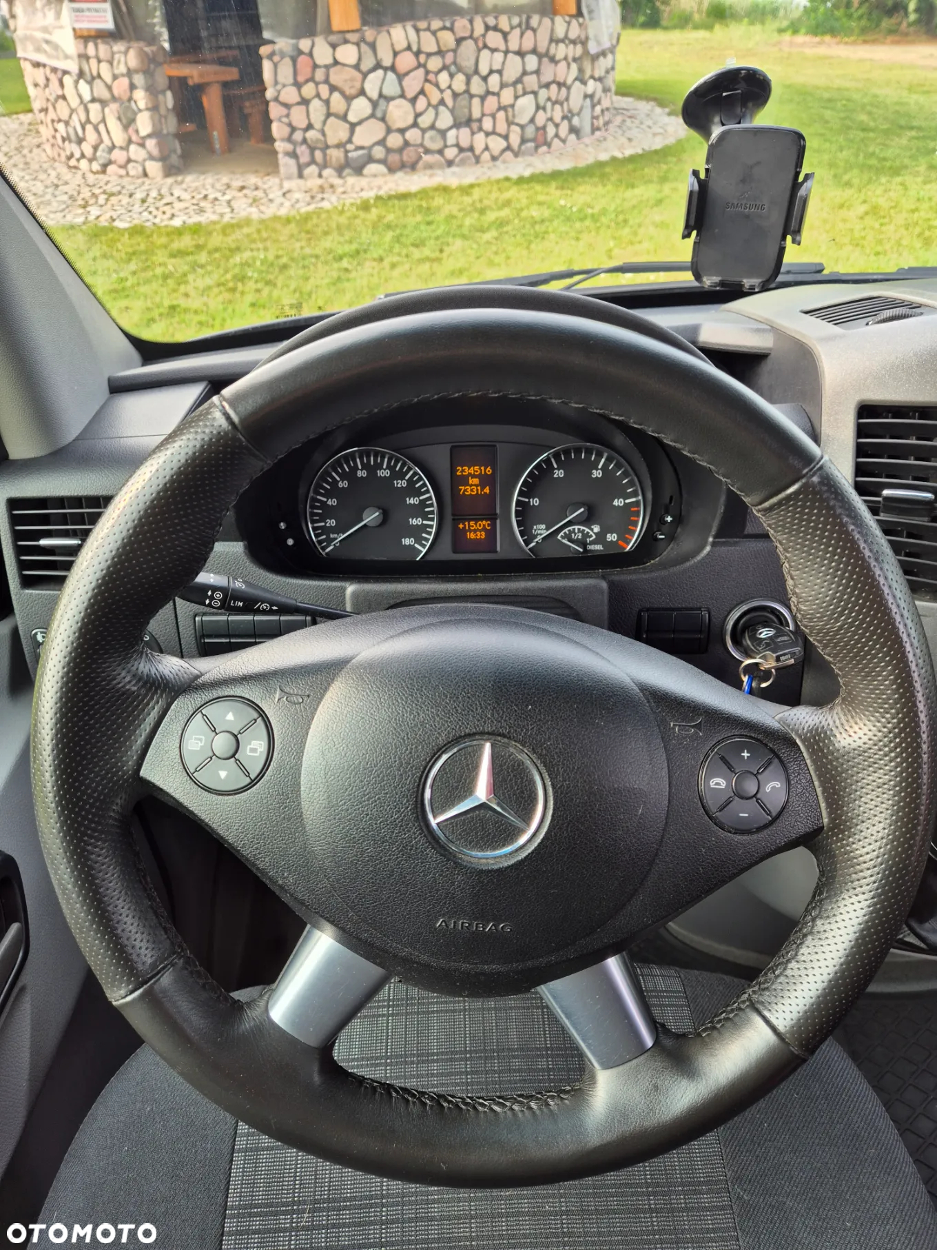 Mercedes-Benz Sprinter 319 - 13