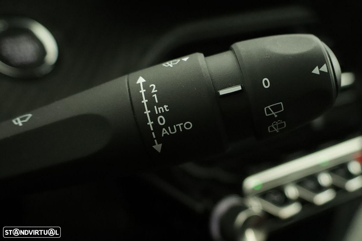 Peugeot e-208 50 kWh SE Style - 19