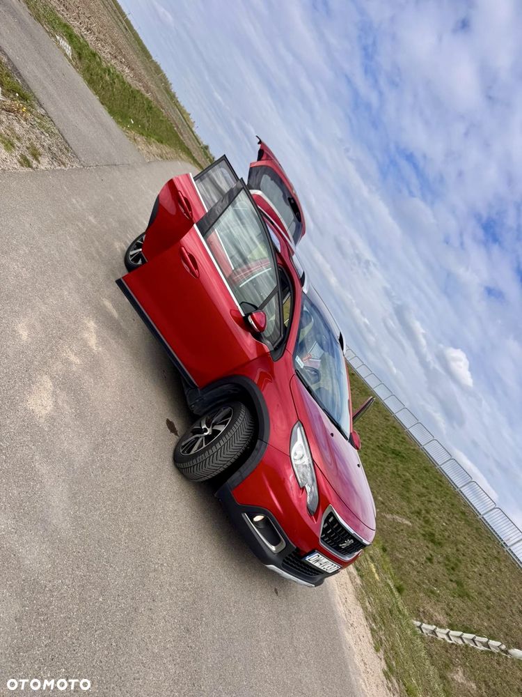 Peugeot 2008 1.2 Pure Tech Allure S&S EAT6 - 9