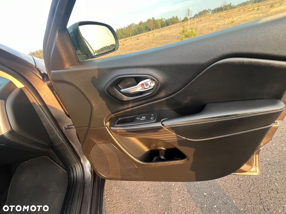 Jeep Cherokee 3.2 V6 Pentastar Active Drive I Automatik Limited - 15