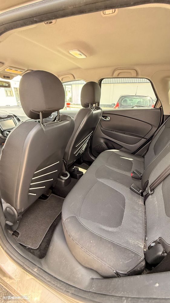 Renault Captur 1.5 dCi - 16