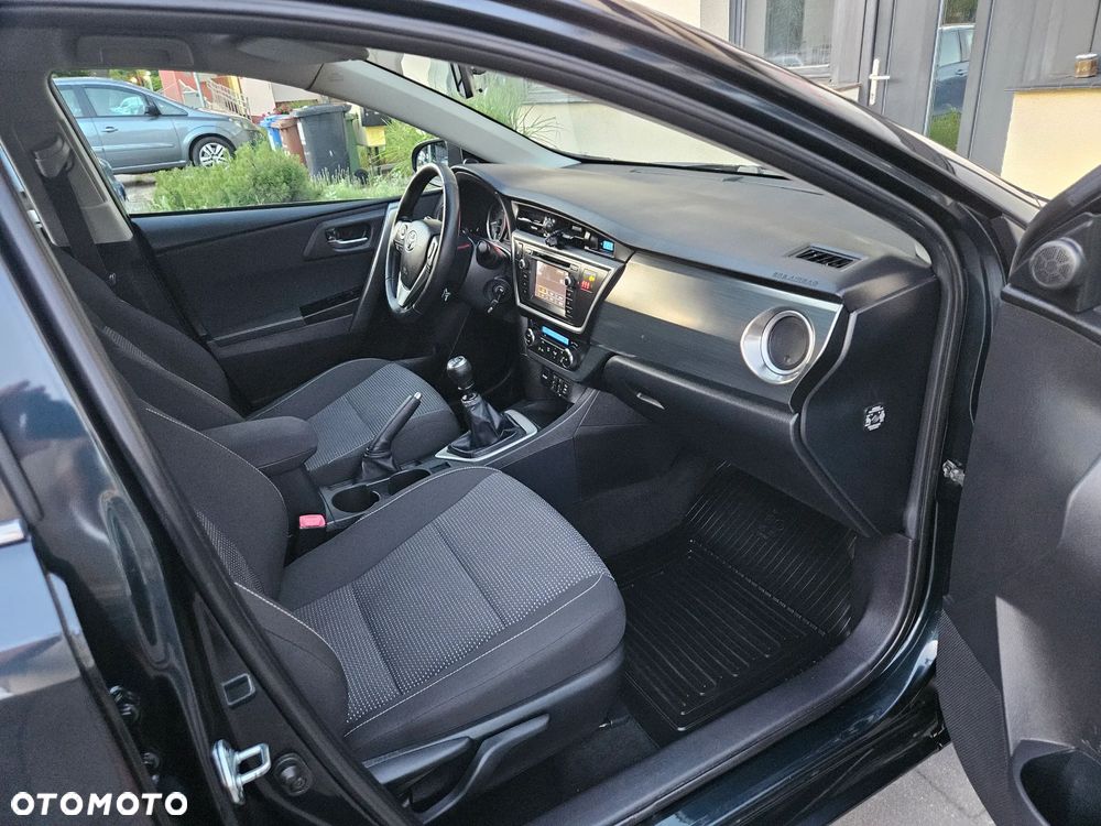 Toyota Auris 1.33 Dual-VVT-i START Edition - 10