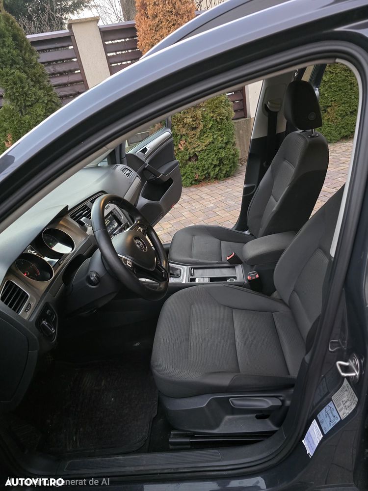 Volkswagen Golf 1.6 TDI DPF DSG Highline - 23