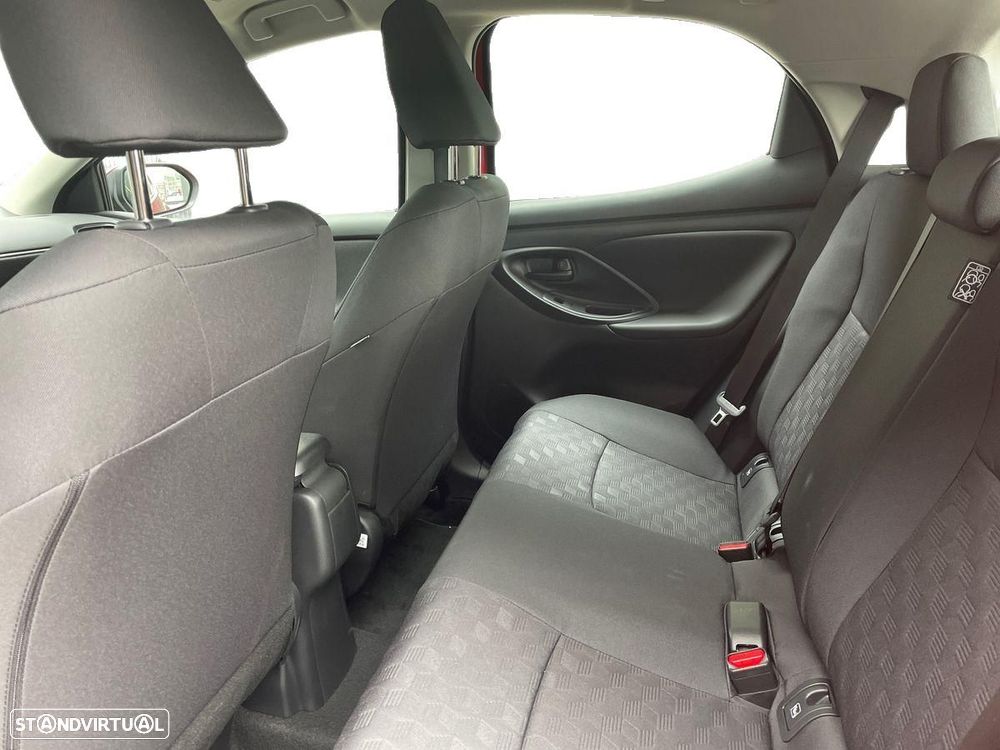 Toyota Yaris - 16