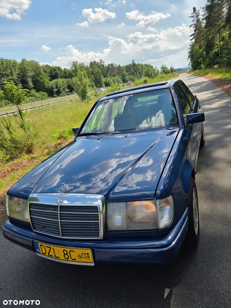 Mercedes-Benz W124 (1984-1993) ver-260-se - 9