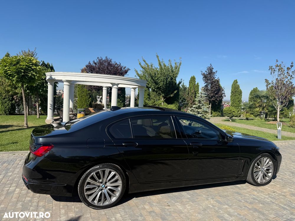 BMW Seria 7 740Ld xDrive MHEV - 11