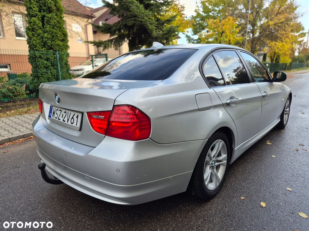 BMW Seria 3 320i - 20