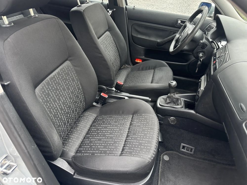 Volkswagen Golf 1.6 Basis - 10