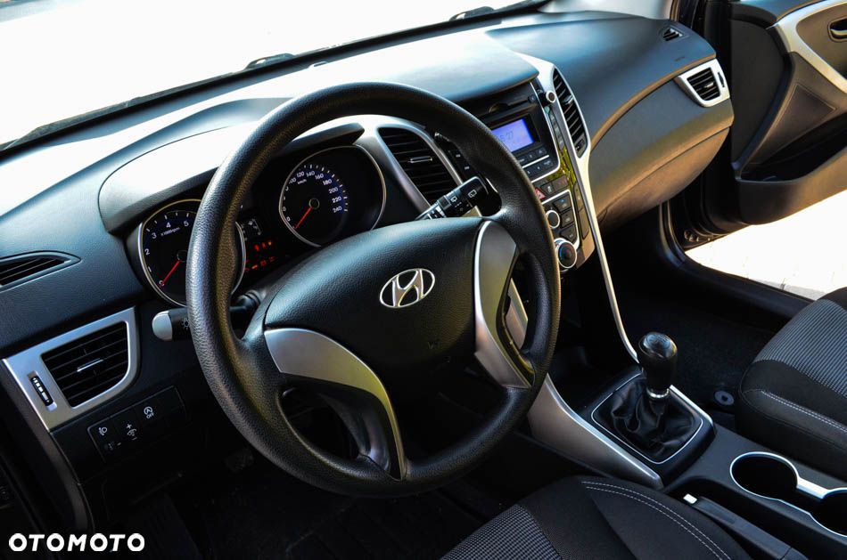 Hyundai i30 1.4 Comfort - 21