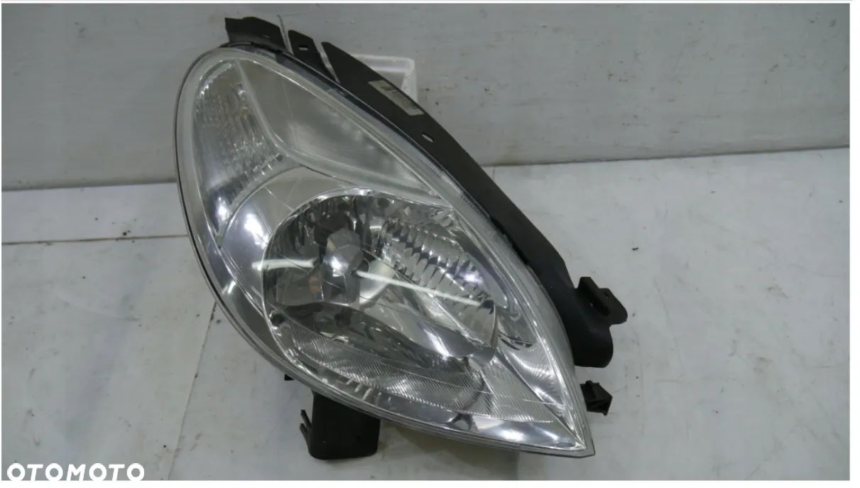 XSARA PICASSO LIFT LAMPA PRAWA EUROPA - 1