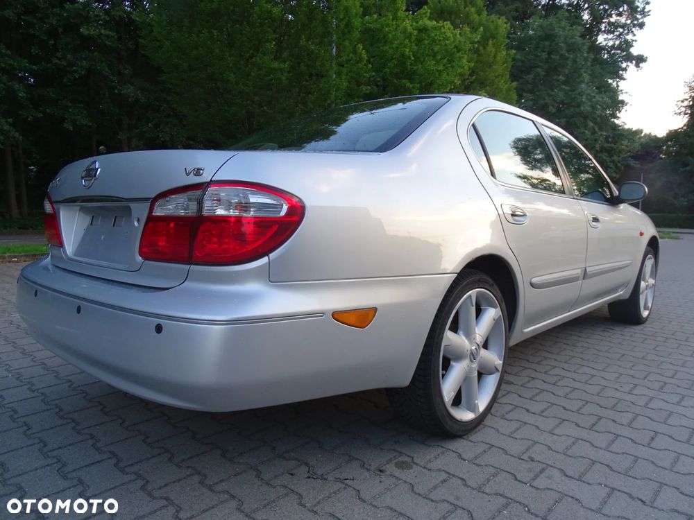 Nissan Maxima 2.0 Comfort - 16