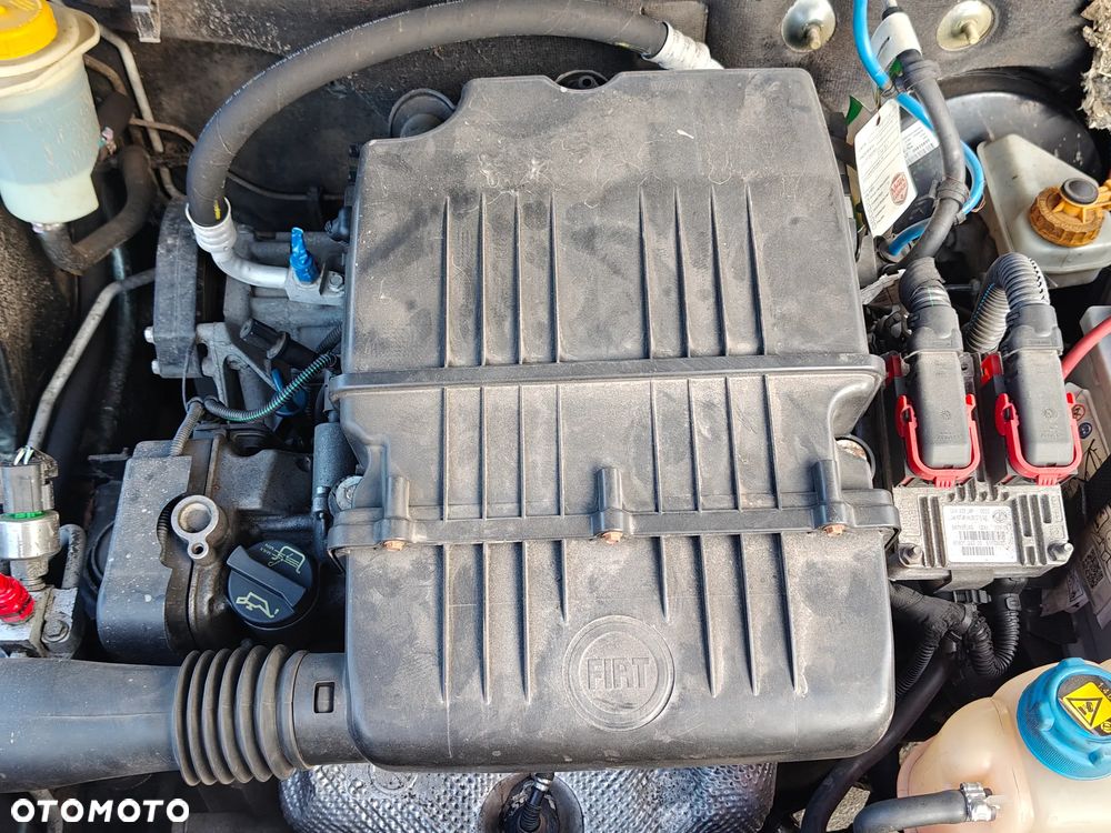 Fiat Albea 1.4 Dynamic - 9