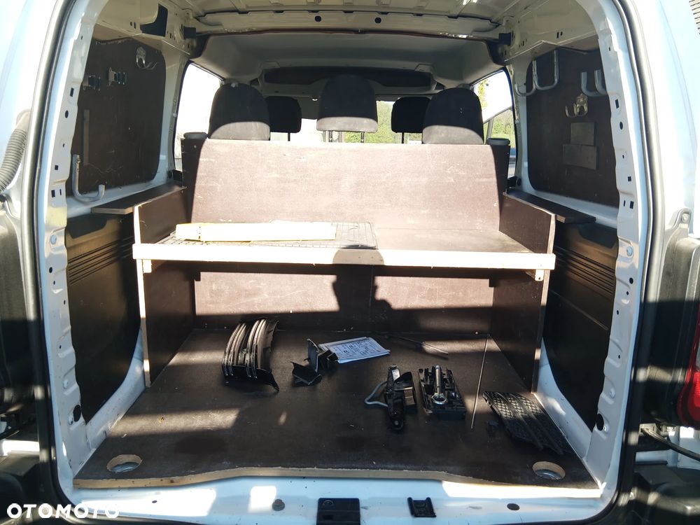 Opel Combo Cargo - 18