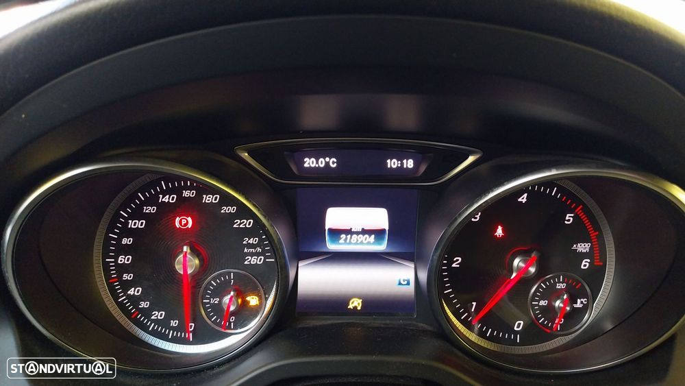 Mercedes-Benz CLA 180 d - 9