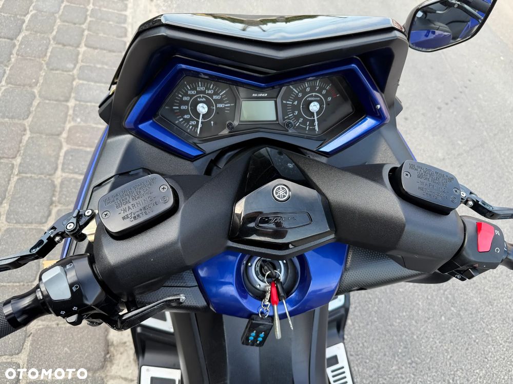 Yamaha Tmax - 9
