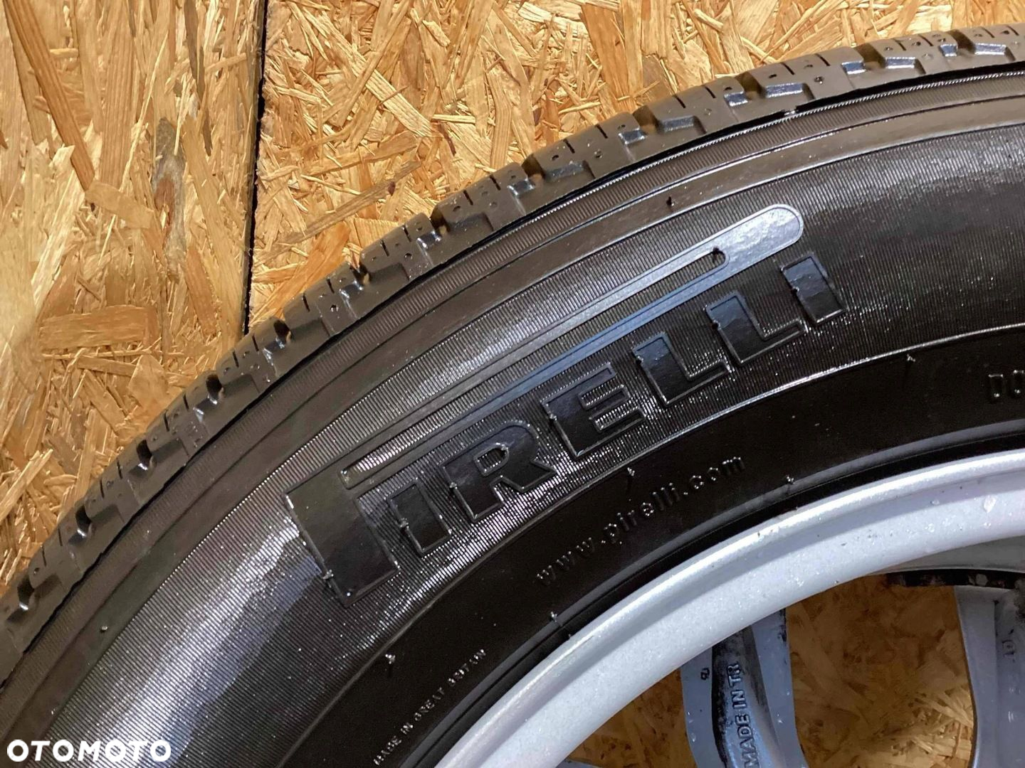 Felgi aluminiowe 19 RANGE ROVER DISCOVERY 5 LR081580 Hy321007da 7.5X19EH2 - 9