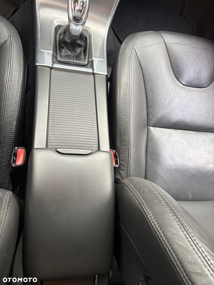 Volvo XC 60 - 21