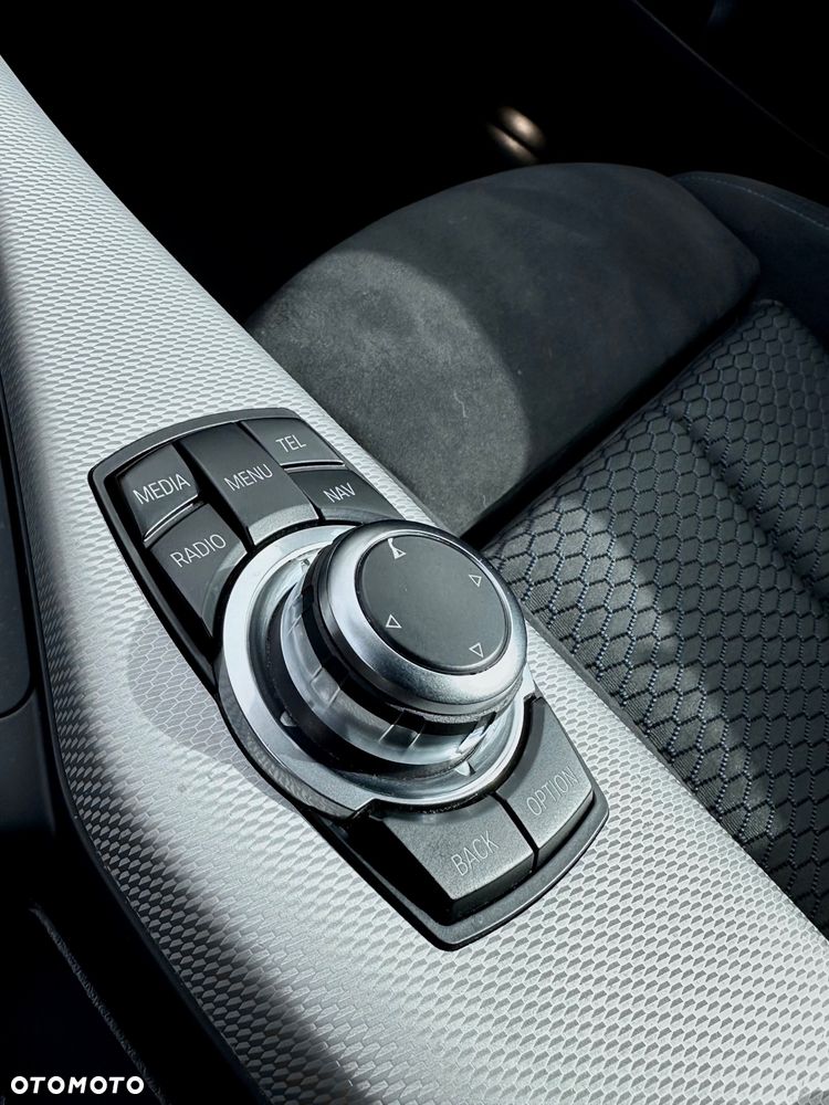 BMW Seria 1 - 20