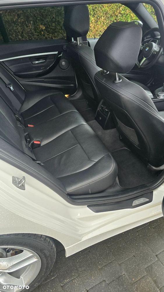 BMW Seria 3 320d Efficient Dynamics Edition - 8