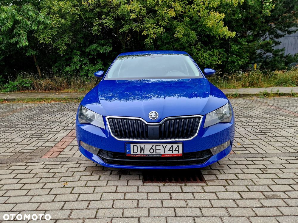 Skoda Superb 1.5 TSI ACT Active DSG - 8