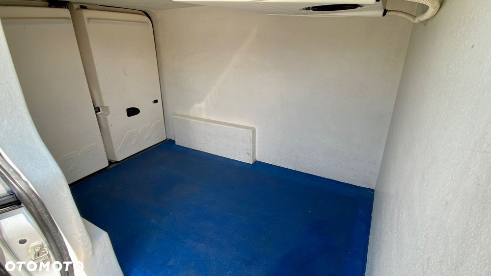Renault Trafic - 12