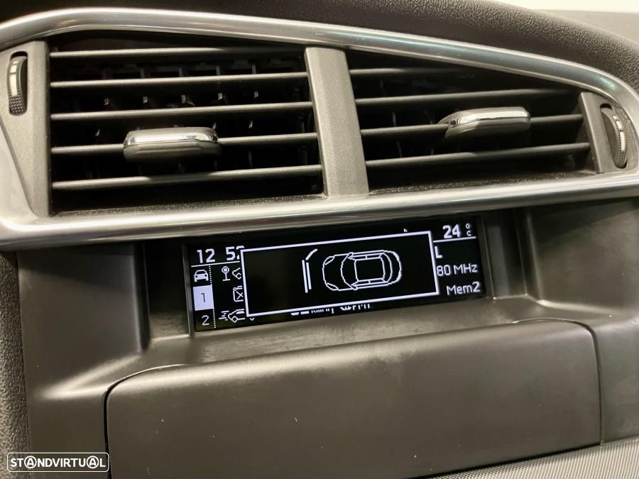 Citroën C4 1.6 e-HDi Exclusive CMP6 - 15