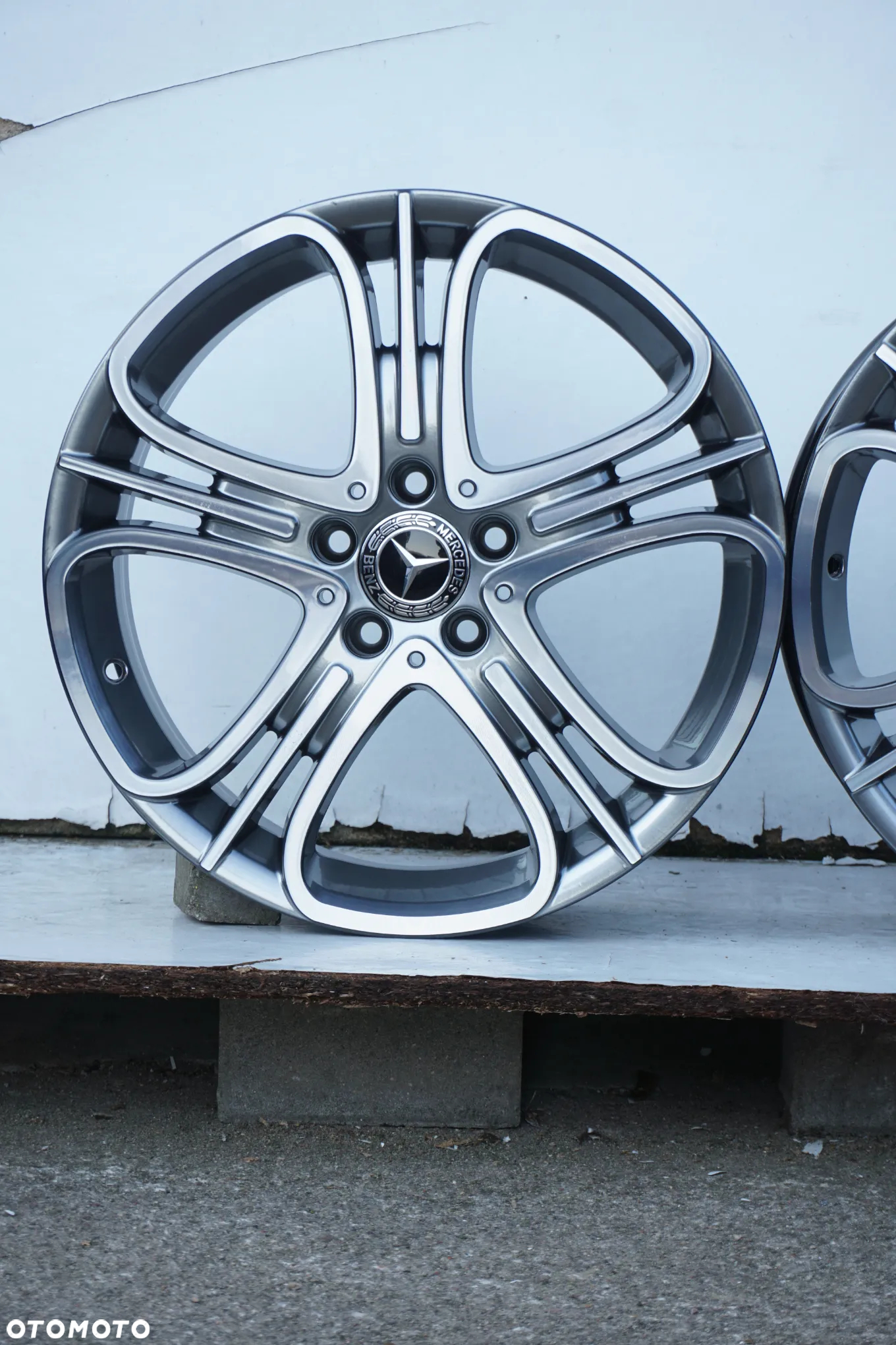 Mercedes 5x112 18 7,5J W246 stan bdb shadow chrome - 4