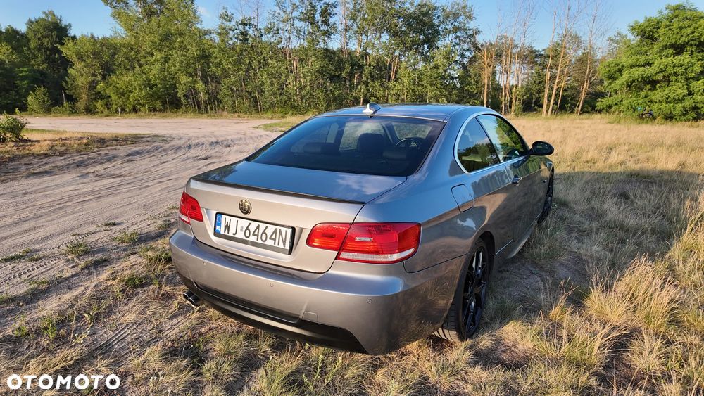 BMW Seria 3 325i - 18