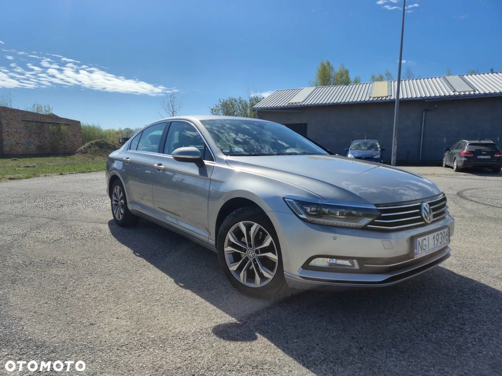Volkswagen Passat 1.8 TSI BMT Comfortline - 2