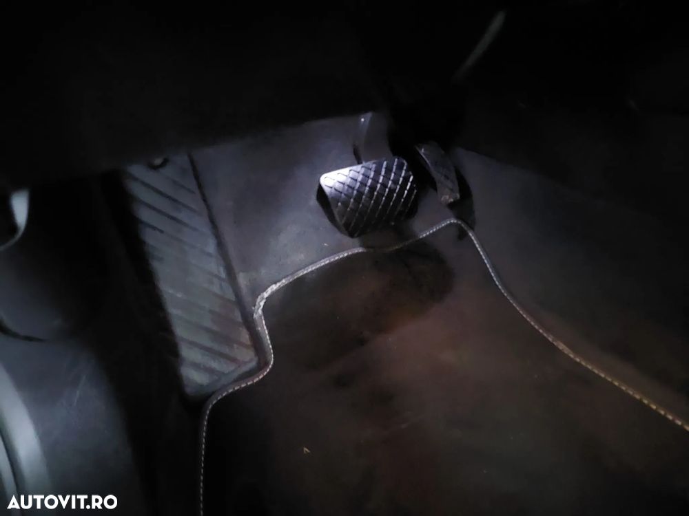 Audi A6 3.0 TDI DPF quattro Tip Avant - 30