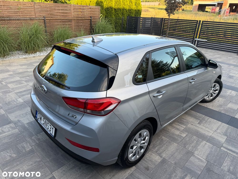 Hyundai i30 1.5 DPI Classic + - 14