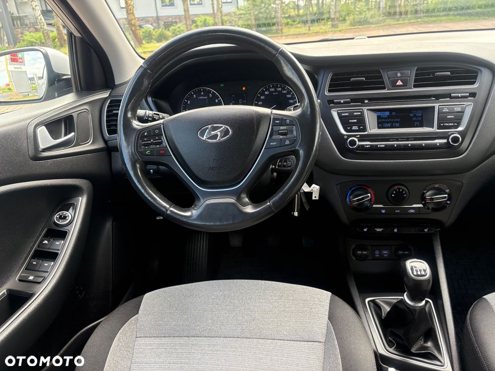 Hyundai i20 blue 1.2 Advantage+ - 33