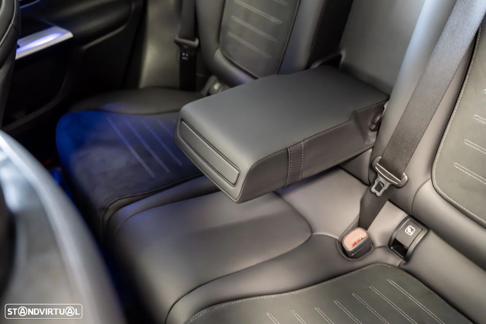 Mercedes-Benz GLC 300 e 4Matic - 25