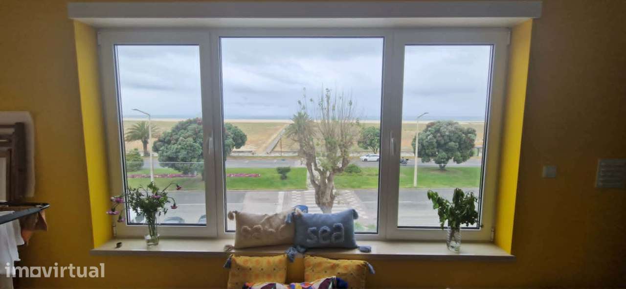 Apartamento para arrendar, na marginal, de frente para o mar - Grande imagem: 3/11