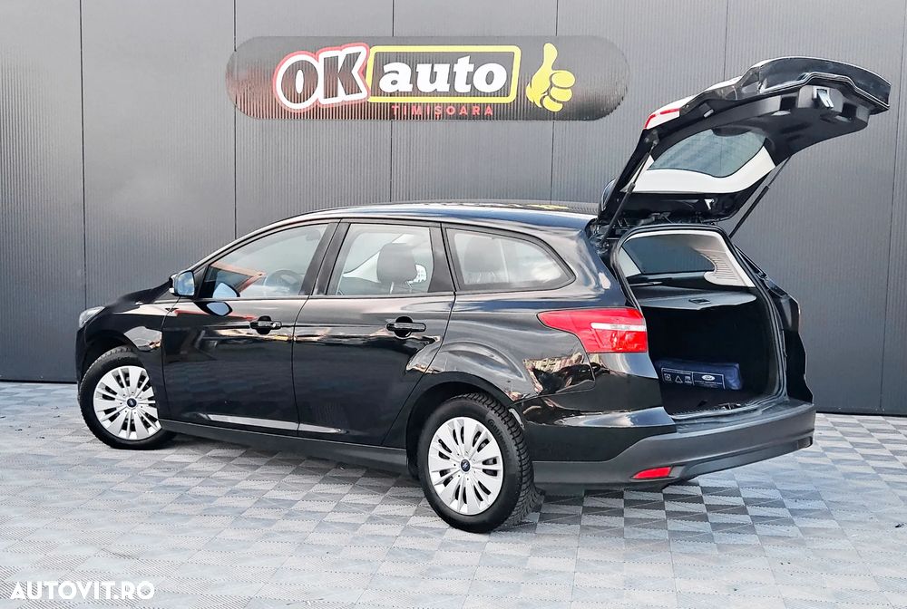 Ford Focus - 23