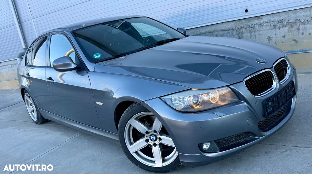 BMW Seria 3 320d DPF Aut. Edition Exclusive - 23